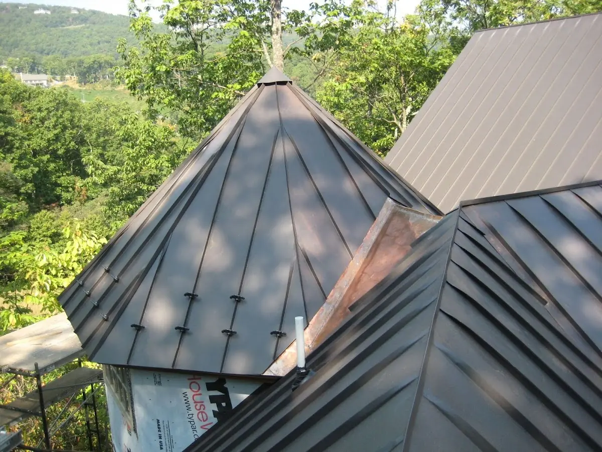 Professional Roof Tarp Installation by Craftsman Roofing in Eastwood